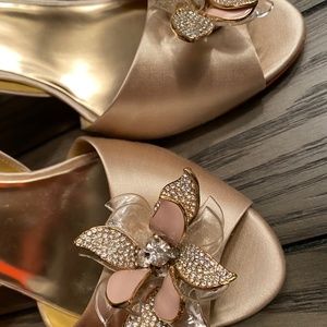 Mischka Badgley Heels